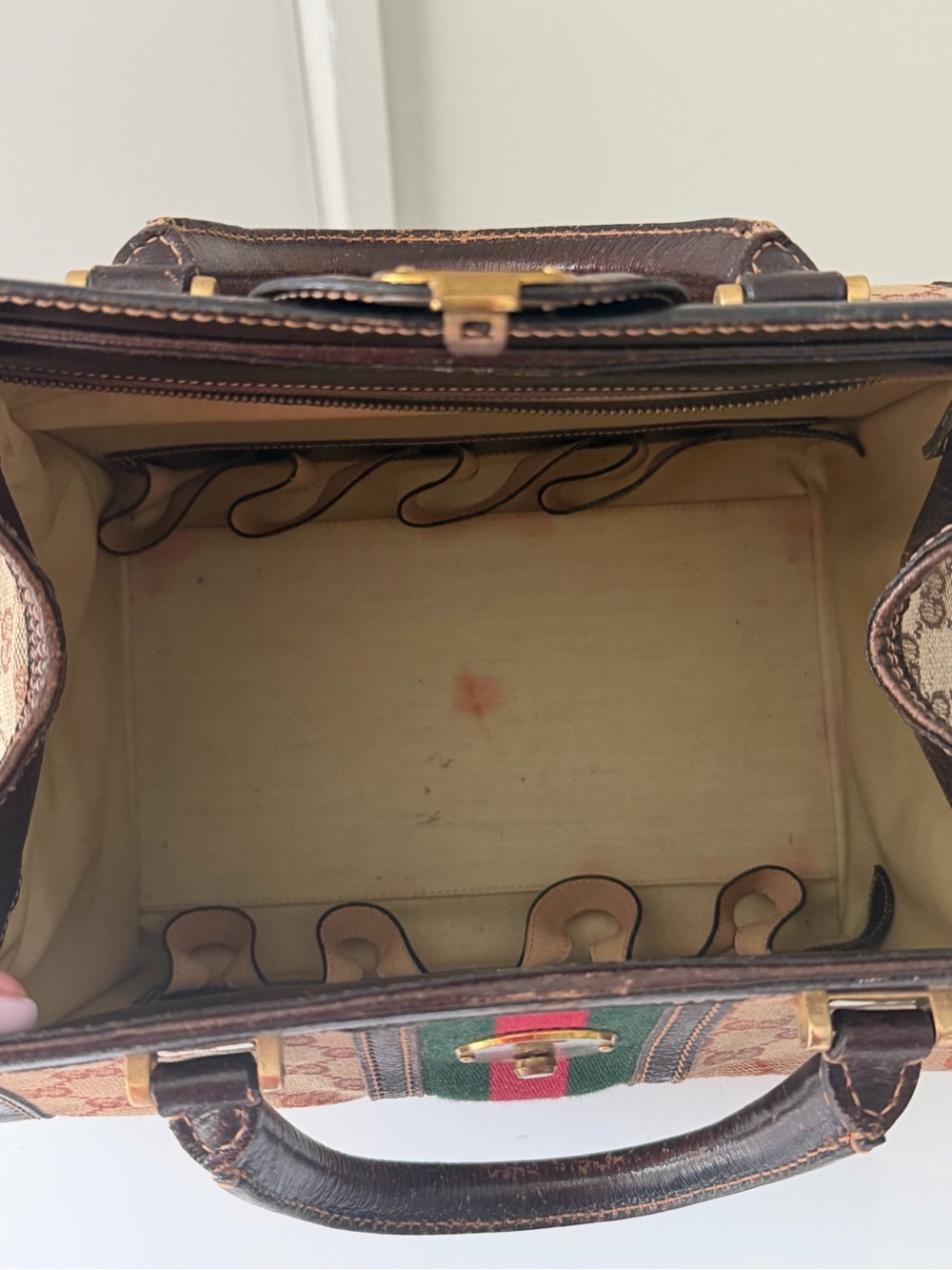 Vintage Gucci GG Supreme Sherry Web Train Case Vanity Bag - Picture 14 of 16